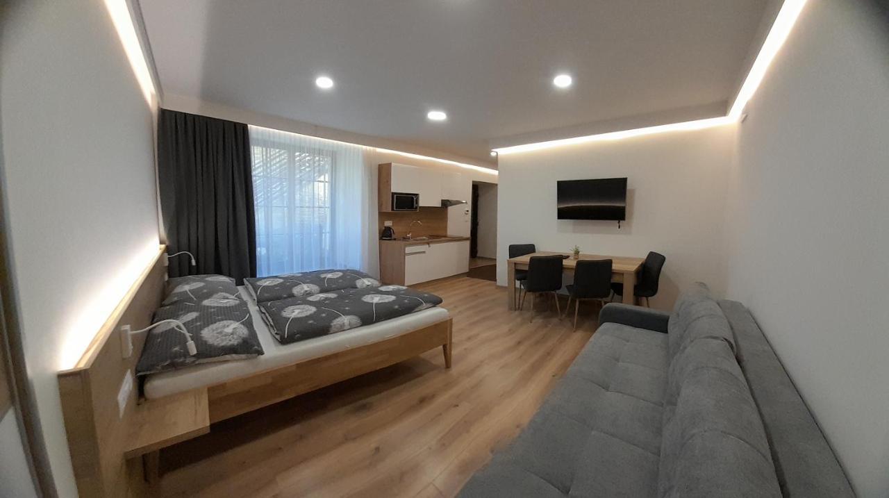 Apartmany Lumi Veľký Slavkov Exterior foto