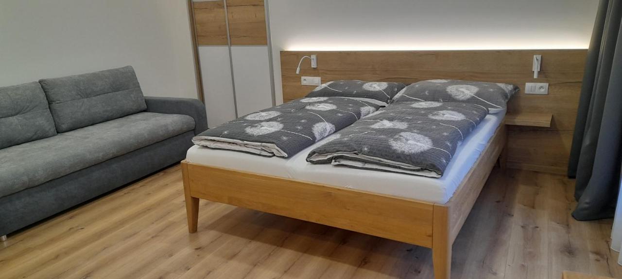 Apartmany Lumi Veľký Slavkov Exterior foto