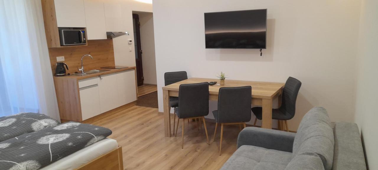 Apartmany Lumi Veľký Slavkov Exterior foto